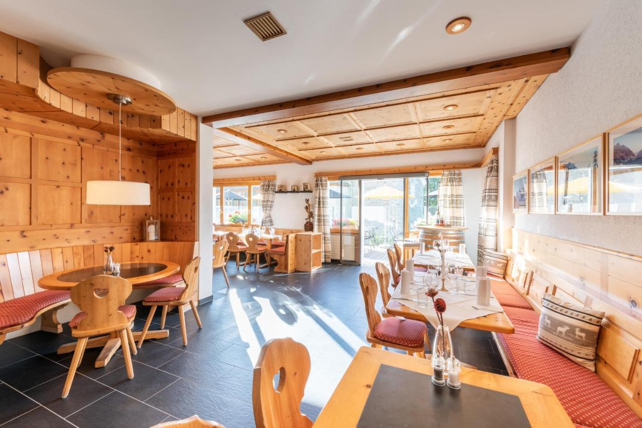 Randolins Familienresort Sankt Moritz Buitenkant foto