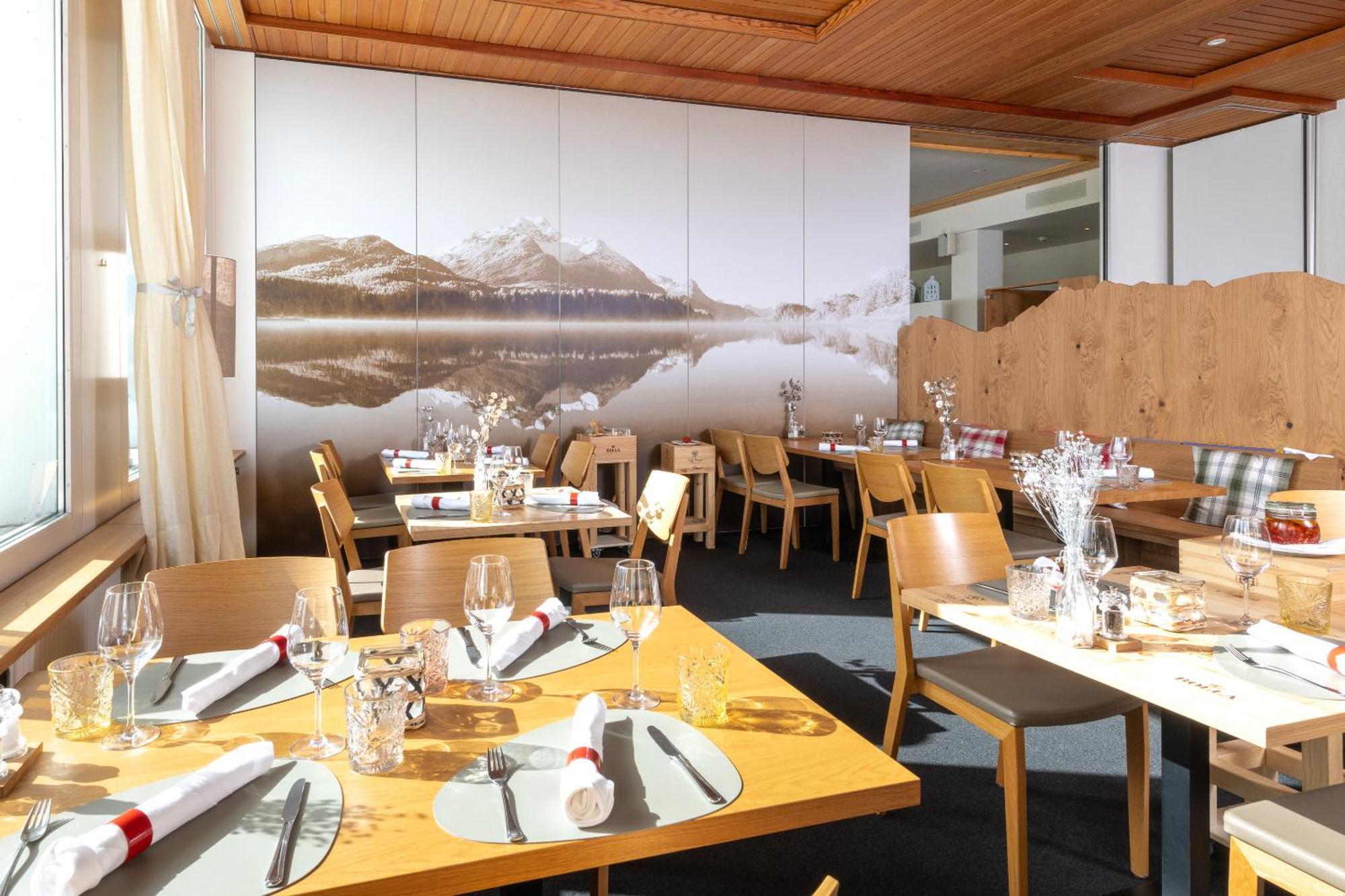 Randolins Familienresort Sankt Moritz Buitenkant foto