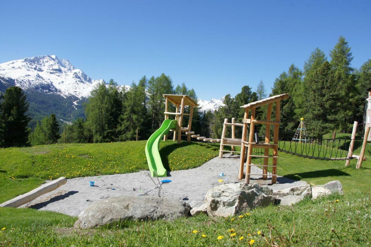 Randolins Familienresort Sankt Moritz Buitenkant foto